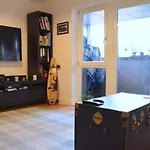 Cosy Modern 1 Bedroom Flat Moments From Riverside